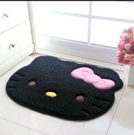 HELLO KITTY 大頭地墊(黑色)