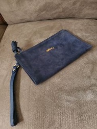 Longchamp深藍色麂皮手拿包