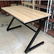 Desk, study table with iron legs, 2x4cm box, shapes K, Z, U. Dimensions D100 x W50 x H75cm. High qua