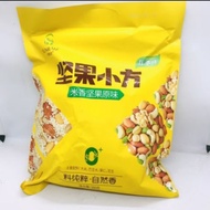 SUNRAIZ almond cereal bar