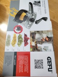 刨絲器 螺旋切片器(附禮盒)                                        即時鮮制沙津或佳餚美食方便                       毋須預先切割避免蔬果