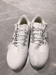 97% new Nike Running AIR Zoom Pegasus 38 Men's 37  白色 運動波鞋