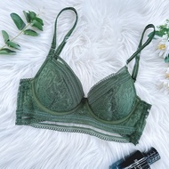  Women's Bra size Label: B70/32