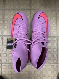 Nike Mercurial 紫色平底足球鞋