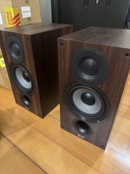 Elac Debut DB52