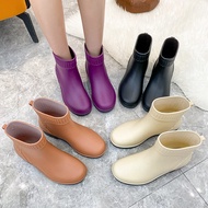 รองเท้าบูทกันฝนผู้หญิงแฟชั่นเกาหลีรองเท้ากันน้ำอินเทรนด์พื้นรองเท้ากันลื่นและทนต่อการสึกหรอ