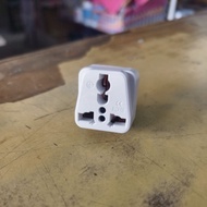 Preferred 3-Pin Universal Adapter Plug Head UK Plug Socket Adaptor 13A 3-PIN TRAVEL ADAPTOR