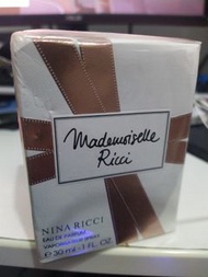 Nina Ricci Mademoiselle Ricci 香水 30ml