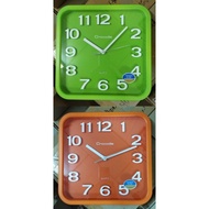 100 CROCODILE WALL CLOCK CW917