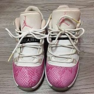 夢幻逸品二手絕版限量Jordan11代粉紅蛇皮大童鞋size:2Y(小腳女孩必備）