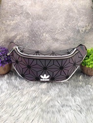 adidas Originals 3D Mini Airline (ISSEY MIYAKE Style Shoulder Bag) กระเป๋าสะพายสไตล์สปอร์ต outlet 100%