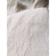 D11 - Cream wrinkled linen, size 1.5m x 1.7m