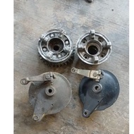 Original Yamaha F1z R gear hub + clutch cover