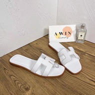 【Awinbag】Women Comfortable Versatile Simple Breathable Slippers white