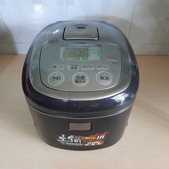 Japanese domestic high-rise rice cooker Tiger 1.8L multi-purpose cooking - cooking rice with burning