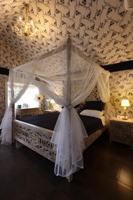 Rumah  m² dengan 1 kamar tidur dan 1 kamar mandi pribadi di Kudali (Vanaswara, Dhairya)