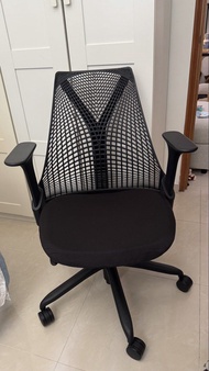 Herman Miller Sayl - like new
