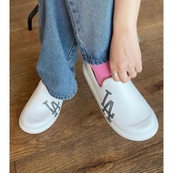 Liquidation of mlb shoes