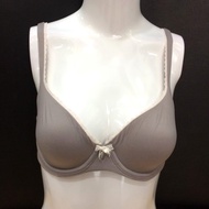 Victoria's Secret gray non-padded bra size 34B 34C (T385S34B)