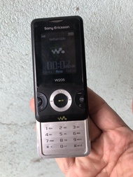 Sony Ericsson W205