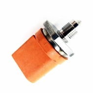 1.8TSI 2.0TFSI Fuel Pressure Sensor for Audi A3 A6 A5 TT TTS Q5 VW Jetta Passat Golf EOS 0261545050 
