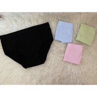 Uniqlo uniqlo uniqlo