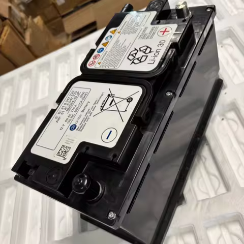 For BMW Lithium Battery Model Li-ion 30 12V 69Ah F80 M3 F82 M4 F83 M4 61218047220
