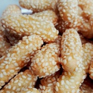 LONG SESAME KECIPUT CAKE SNACKS DRY CAKES BY THE KILO BISKUT