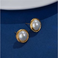 E29 Natural Freshwater Pearl Earrings