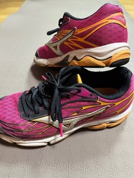 二手 美津濃 MIZUNO  女慢跑鞋 WAVE CATALYST(W) J1GD163303