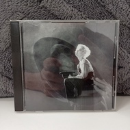 #K14-29 CD TERPAKAI [ CYNDI LAUPER - HAT FULL OF STARS ] USED CD #K14-29