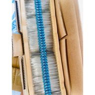 3K3 METAL FILM RESISTOR 1/ 2 WATT