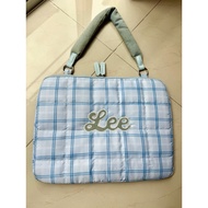 Second Hand Lightweight ipad Or laptop Bag