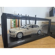 1/18 Original Factory BMW 5 Series BMW 5 Series Alloy Simulation Car Model Original Packaging Golden