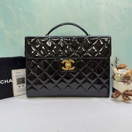CHANEL Vintage菱格紋漆皮雙C轉扣公事包