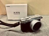 Fujifilm X-E5 XF 23mm F2.8 R WR (silver)