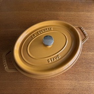 Staub La Cocotte 橢圓形鑄鐵鍋 27‘‘