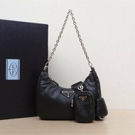 PRADA Hobo三合一黑色牛皮肩背包