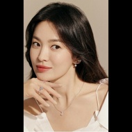 CHAUMET隱藏版Bee My Love 0.77克拉鑽石項鍊