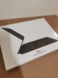 全新ipad Pro 11吋 智慧型摺套連鍵盤