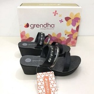 Grendha 女生 拖鞋 巴西尺寸36（金屬風雙環 厚底楔型涼鞋－黑色）