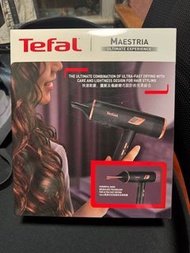 Tefal Maestria 數碼離子速乾風筒 HV9920