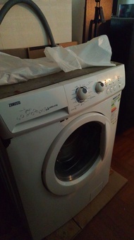 Zanussi 滾筒洗衣機