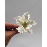 Gumpaste flower edible flower tart cake topper decoration / curly cosmos edible flowers for cake