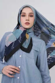 "Hijab Mandjha ivan gunawan - Millicent navy scarf