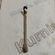 tool alat cukit congkel ban sepeda kunci buka ban luar sepeda
