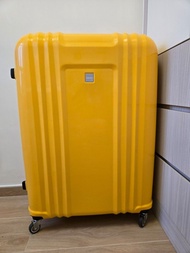 Crown 品牌30吋特大黃色行李箱/喼/30inch large Luggage/Baggage/Suitcase (換了全新金屬啤呤轆，堅固耐用更順滑)