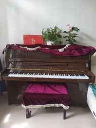 YAMAHA 直立式鋼琴