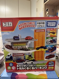 Takara Tomy Tomica 停車場玩具