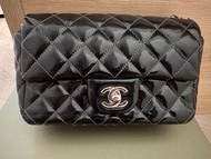 Chanel Mini Classic Flap 漆皮